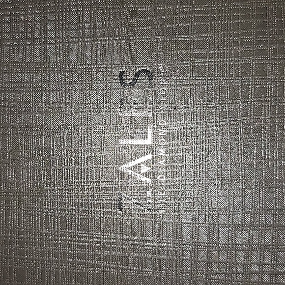 Sterling silver Vera Wang LOVE collection necklace 😍 - Picture 4 of 4